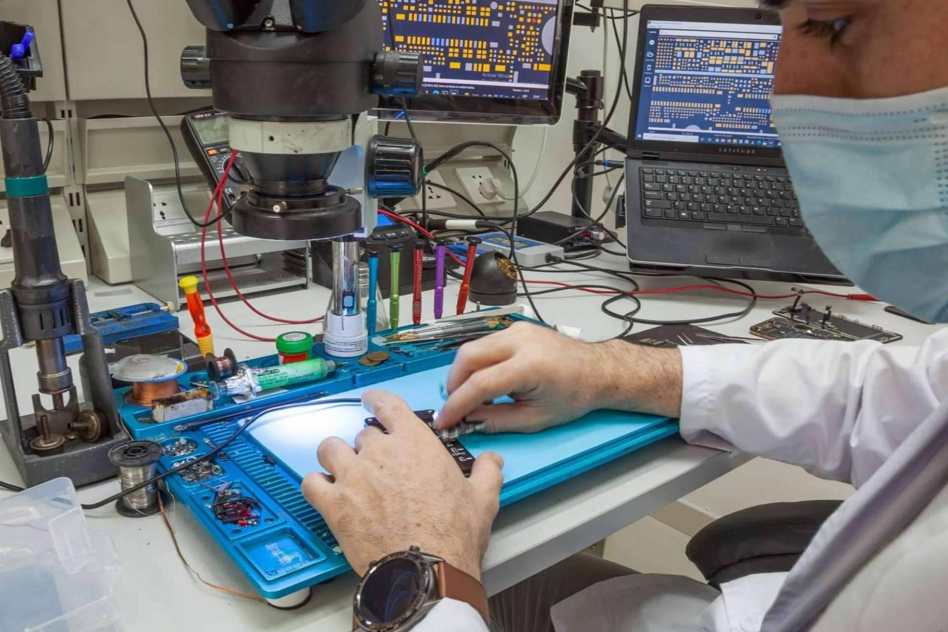 AlexPhone utiliza componentes de máxima calidad en las reparaciones de iPhone