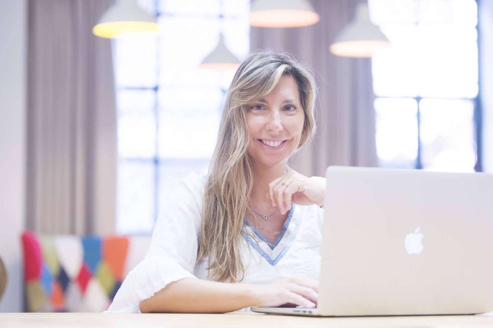 Aumentar la visibilidad de las farmacias mediante Instagram con la ayuda de la experta en marketing digital Marta Basterra