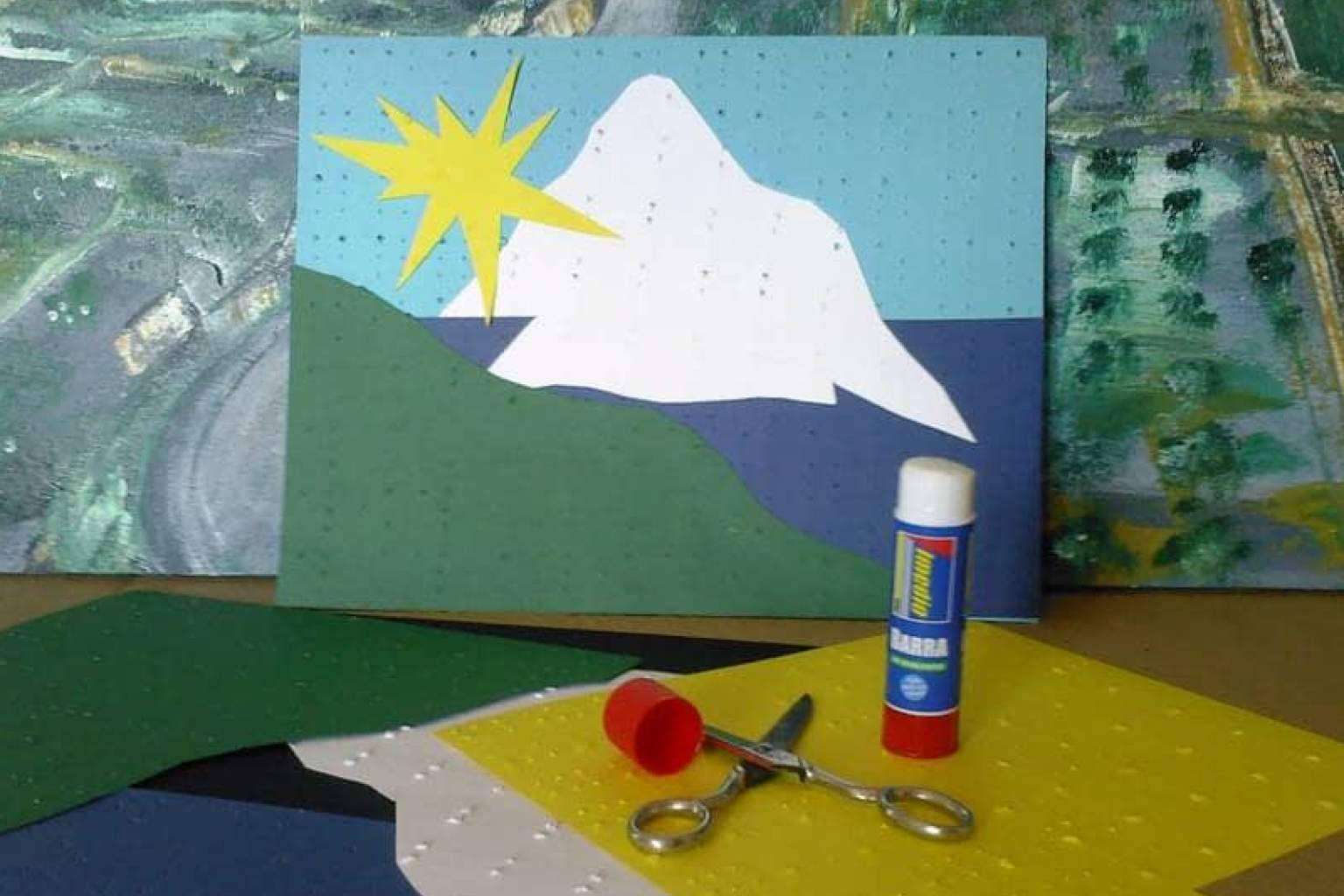 El artista Miguel Estaña vende sus obras en su página web El Pintor de Internet y ofrece un taller en braille
