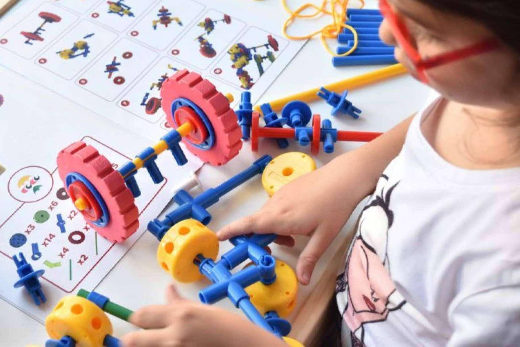 Los juguetes educativos que estimulan el pensamiento científico de la línea Broks