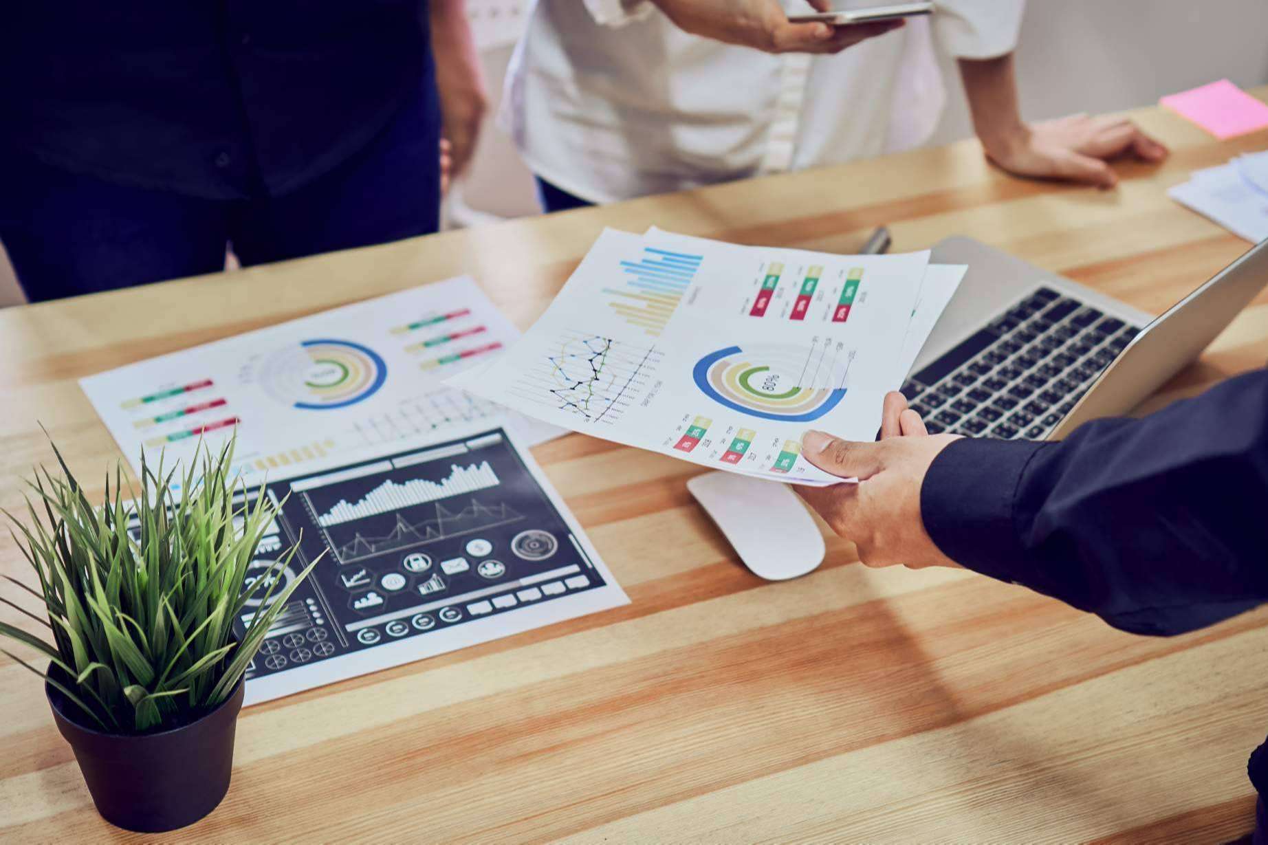¿Cuáles son las ventajas de contratar una agencia especializada en gestión de marcas?