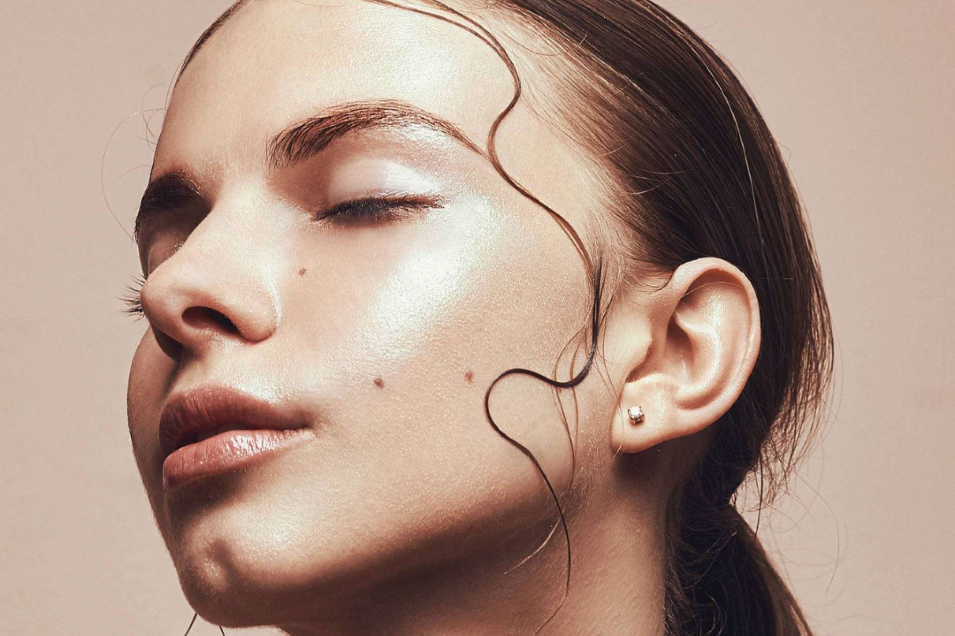 Bėyo Beauty, el centro de estética de belleza inclusiva, realiza tratamientos de radiofrecuencia facial y corporal en Barcelona