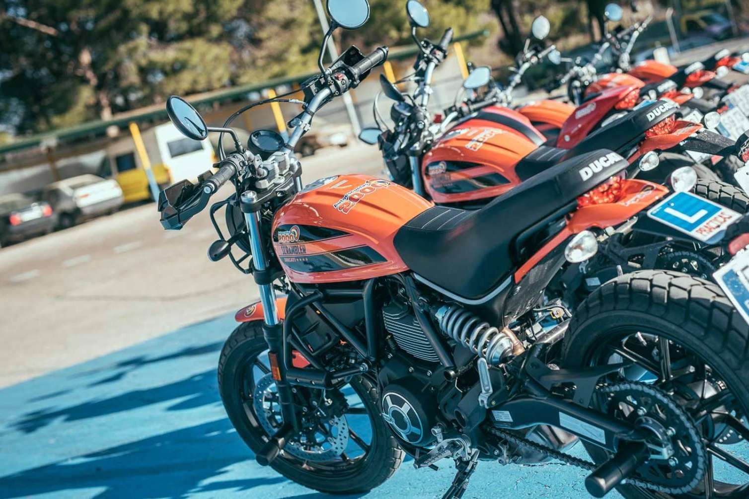 AUTOESCUELA 2000 explica los diferentes tipos de permisos de moto