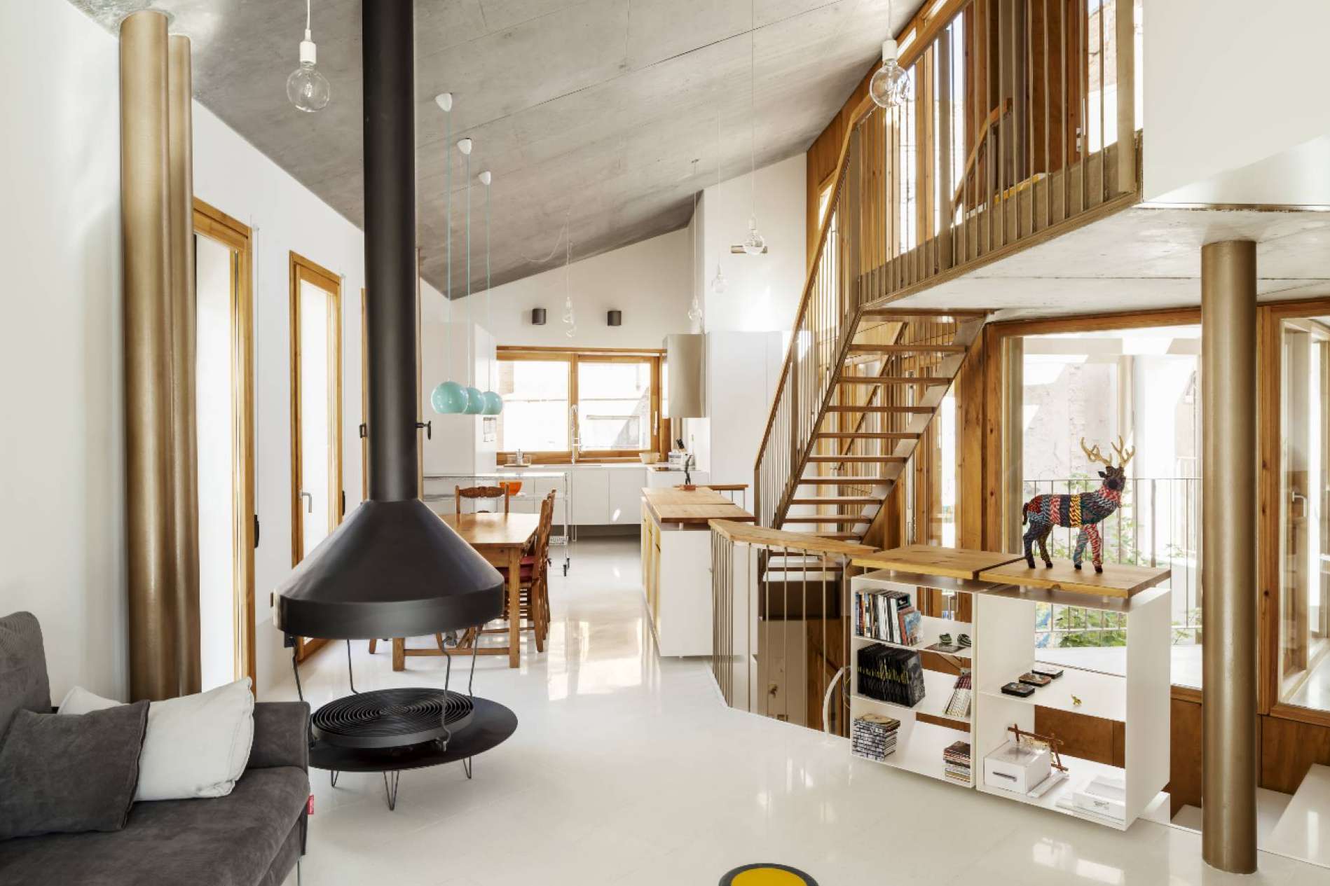 La empresa DAE dispone de chimeneas de diseño exclusivo para el hogar