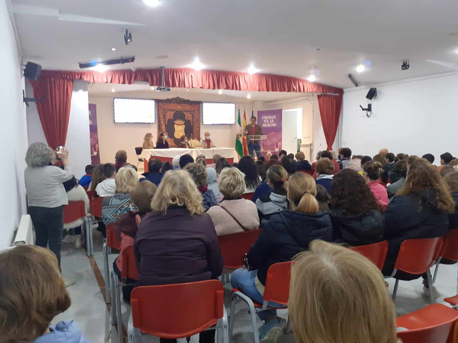 Entrega de Premios “Carta a mi abuela Concha Diz”. – Cazalla de la Sierra