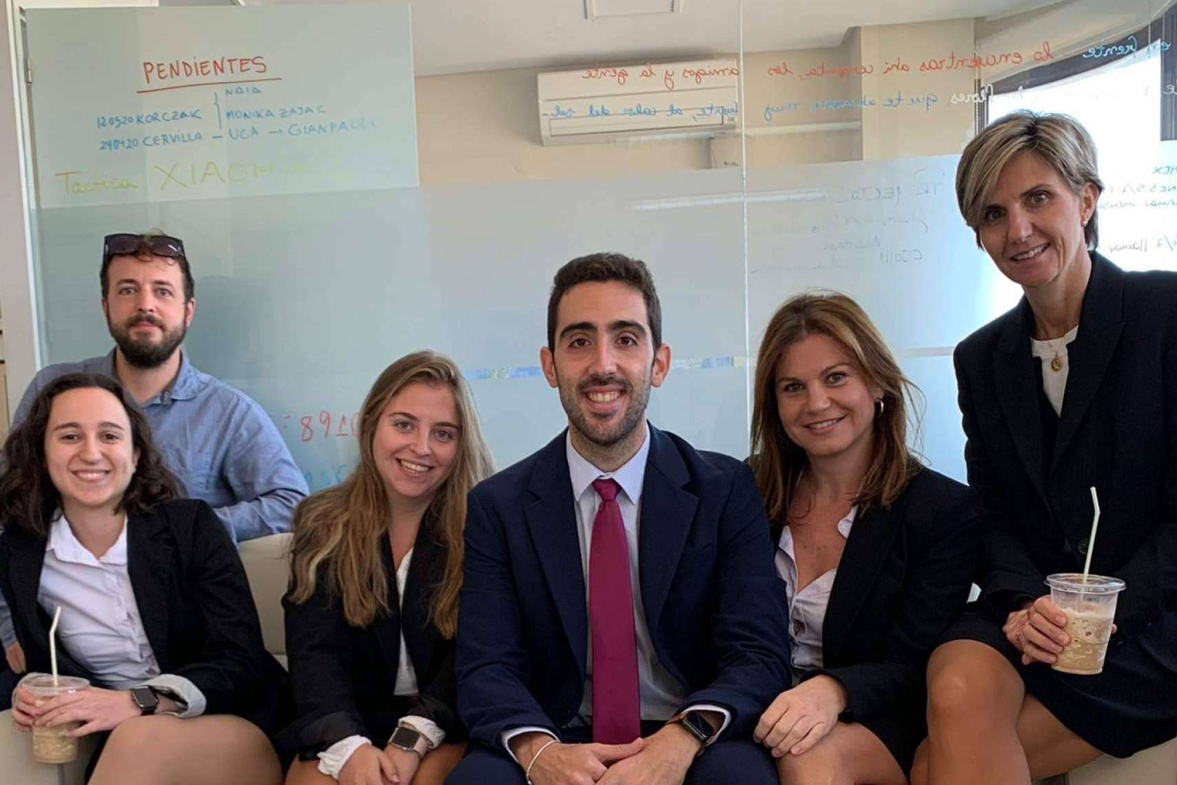 CBLingua tiene un amplio equipo de traductores jurados en todos los idiomas que ofrecen sus servicios de traducción oficial