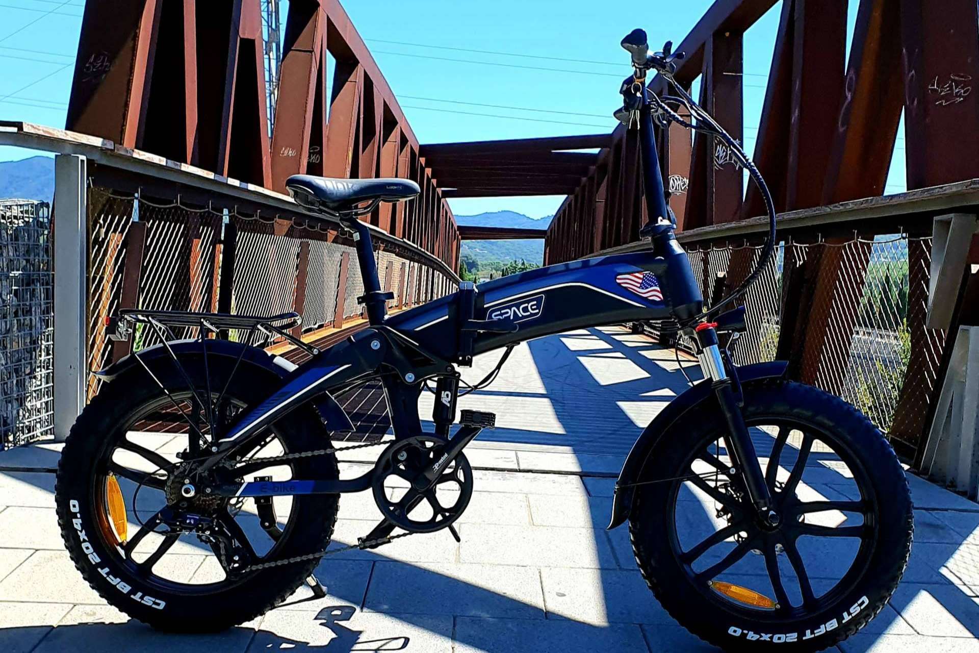 Tucano Bikes presenta su nuevo modelo de bicicletas eléctricas plegables con doble amortiguación