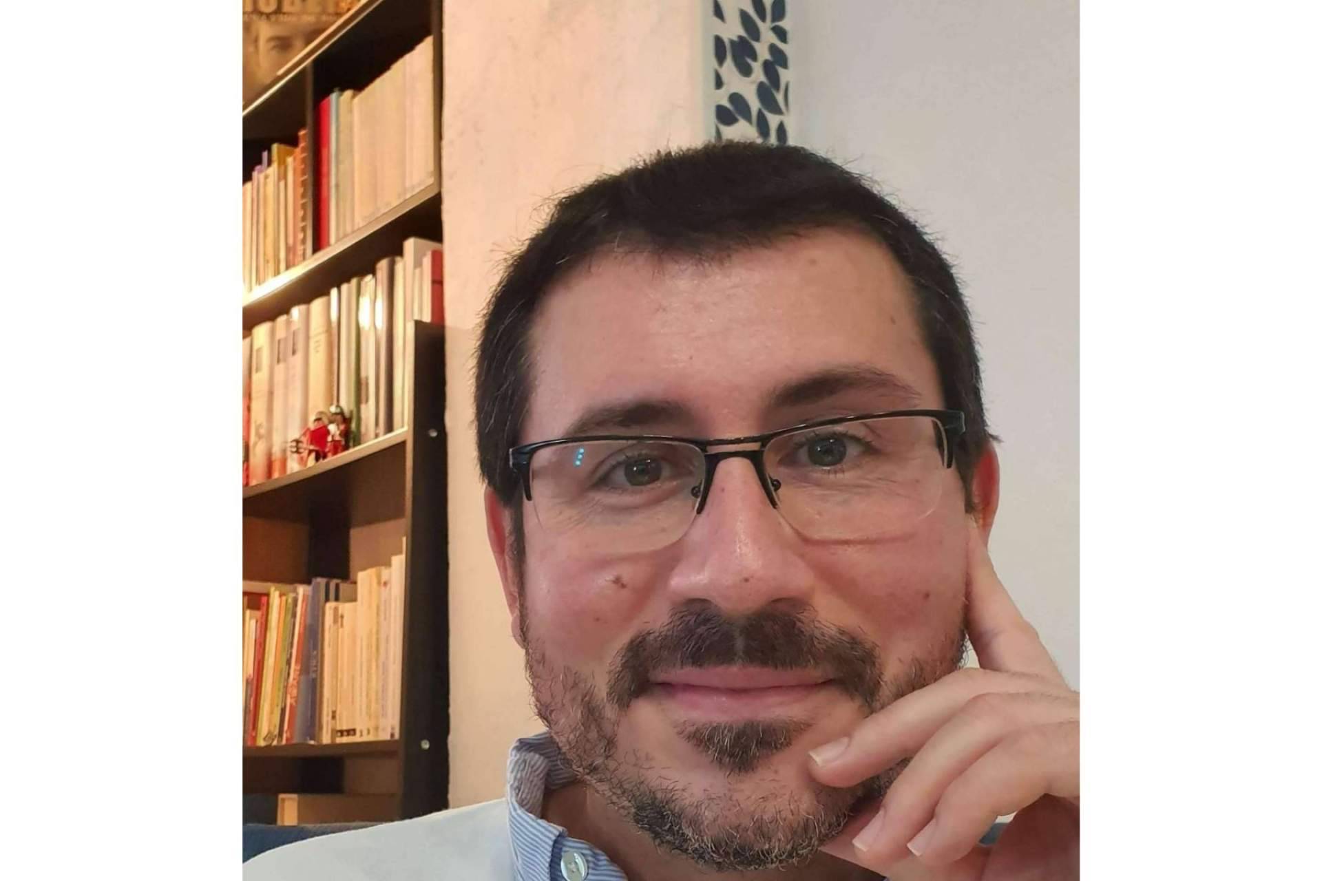 Uno de los libros más vendidos en la categoría de novela histórica en El Corte Inglés, El primer tetrarca, la primera novela del escritor y poeta Gregorio Muelas