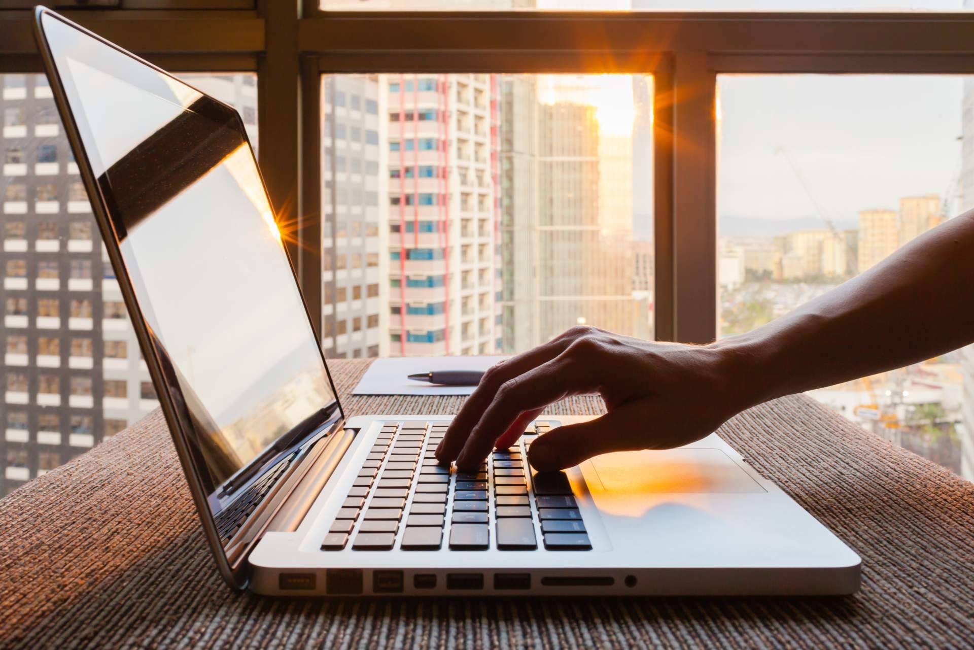 Promoción del humanismo en el uso de la inteligencia artificial, con Empower Talent