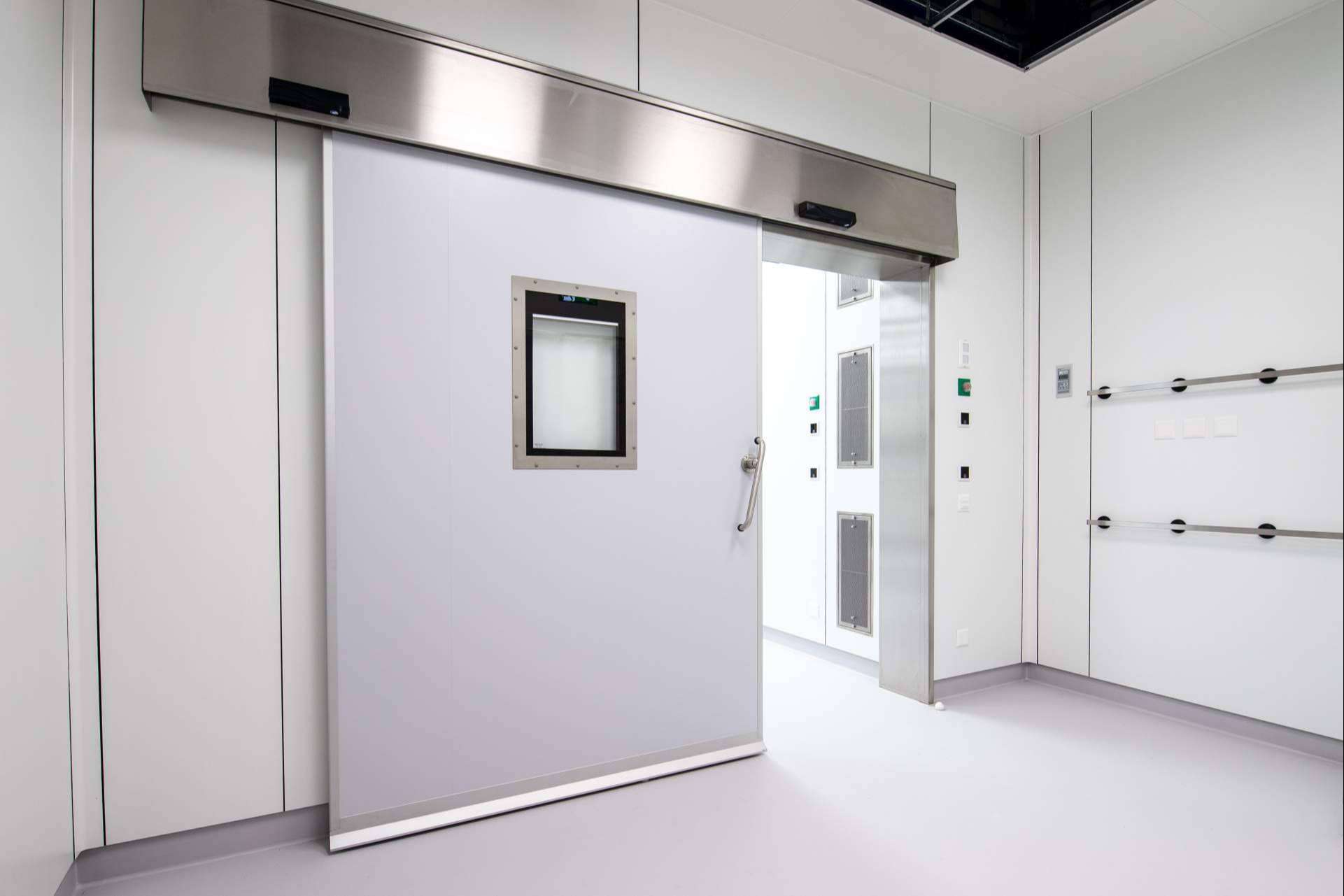 ASSA ABLOY, el catálogo de puertas automáticas peatonales
