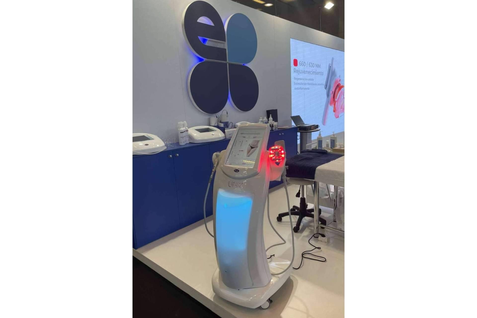 En Cosmobeauty se ha presentado la nueva maquinaria de Enco