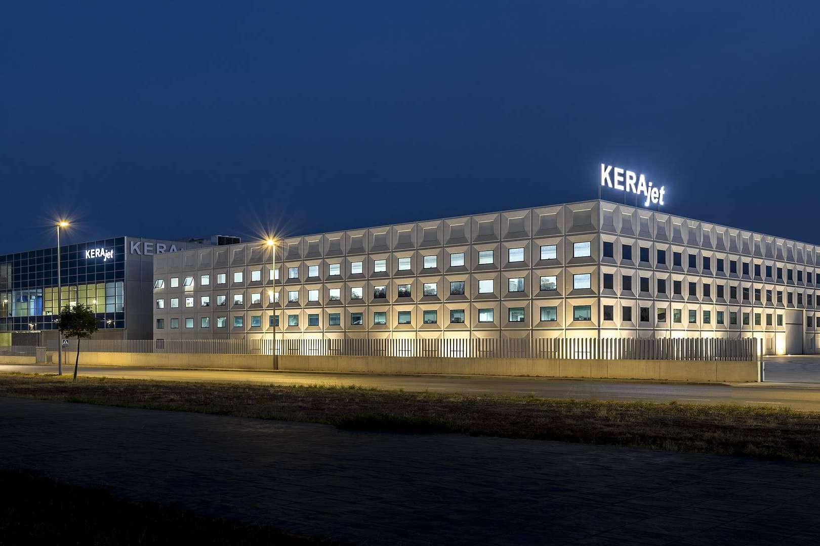 Las ventajas de las impresoras para textil con sistema multicabezal de KERAjet