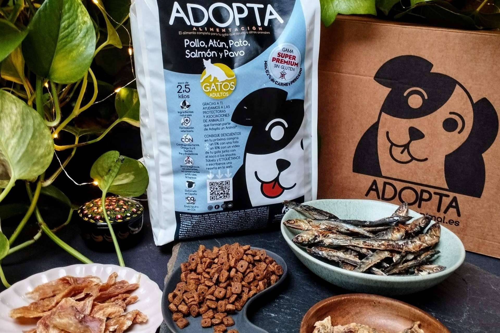 ADOPTA lanza una nueva alimentación Super Premium para gatos, pienso extra de carne con beneficios para la salud y con ayuda a protectoras de animales