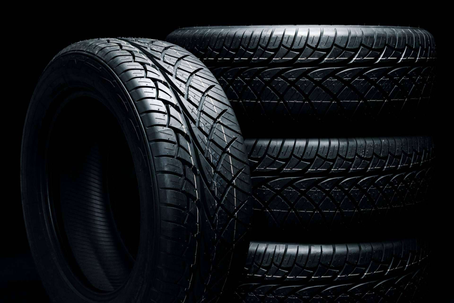 Más ahorro con los neumáticos de verano all season, con BlackTire