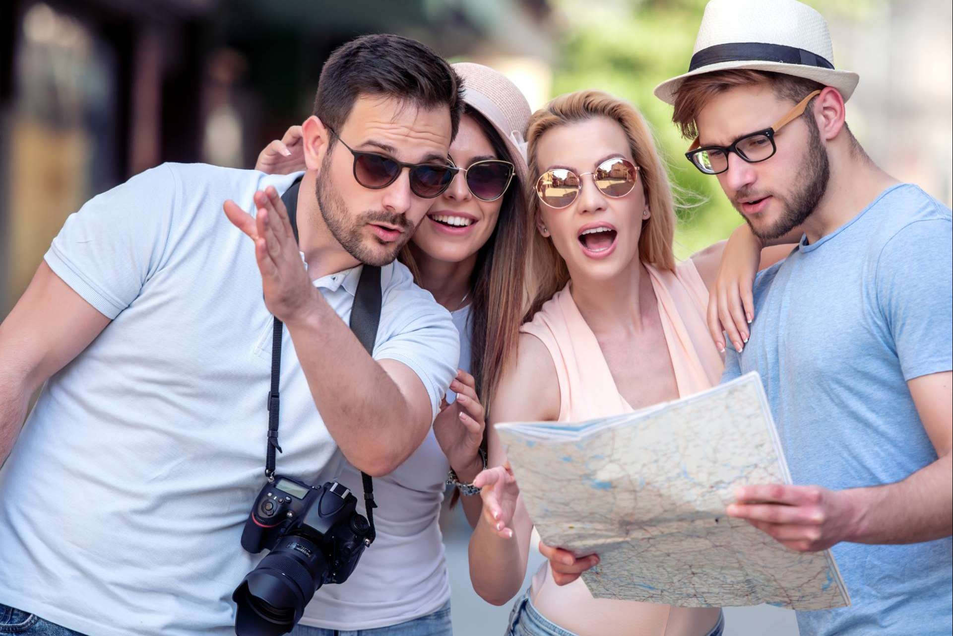 Descubriendo Mallorca; cómo los negocios locales pueden beneficiarse de la publicidad en guías de viaje y mapas para alcanzar a millones de turistas