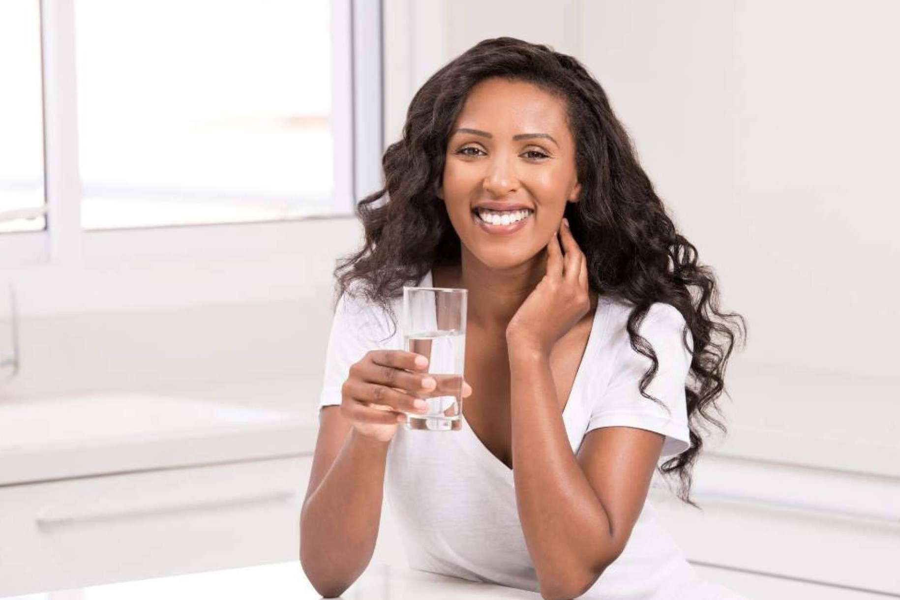 ¿Por qué tener en una oficina un dispensador de agua fría?, por Acquajet