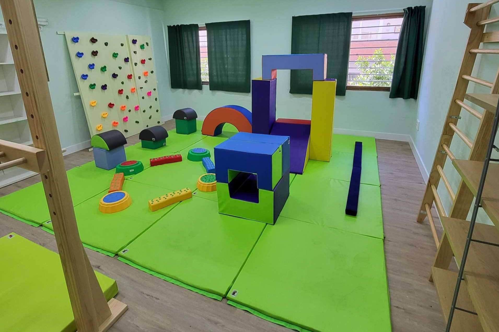 El Colegio Sagrado Corazón de Sevilla cuenta con una nueva aula de psicomotricidad y mobiliario nuevo de infantil