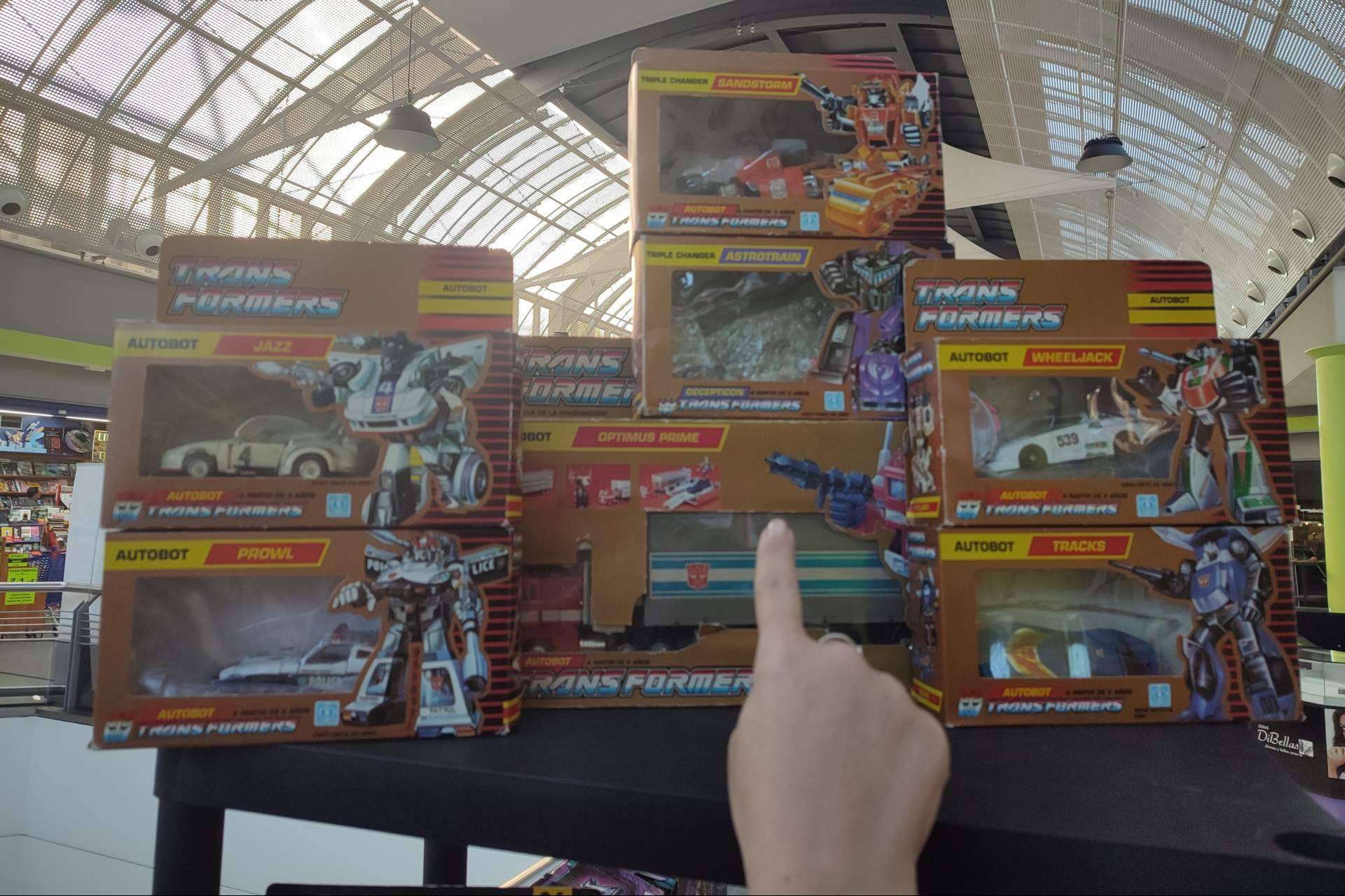 El mundo de los 'Transformers, un viaje a Cybertron' en el Mercado del Juguete de Madrid