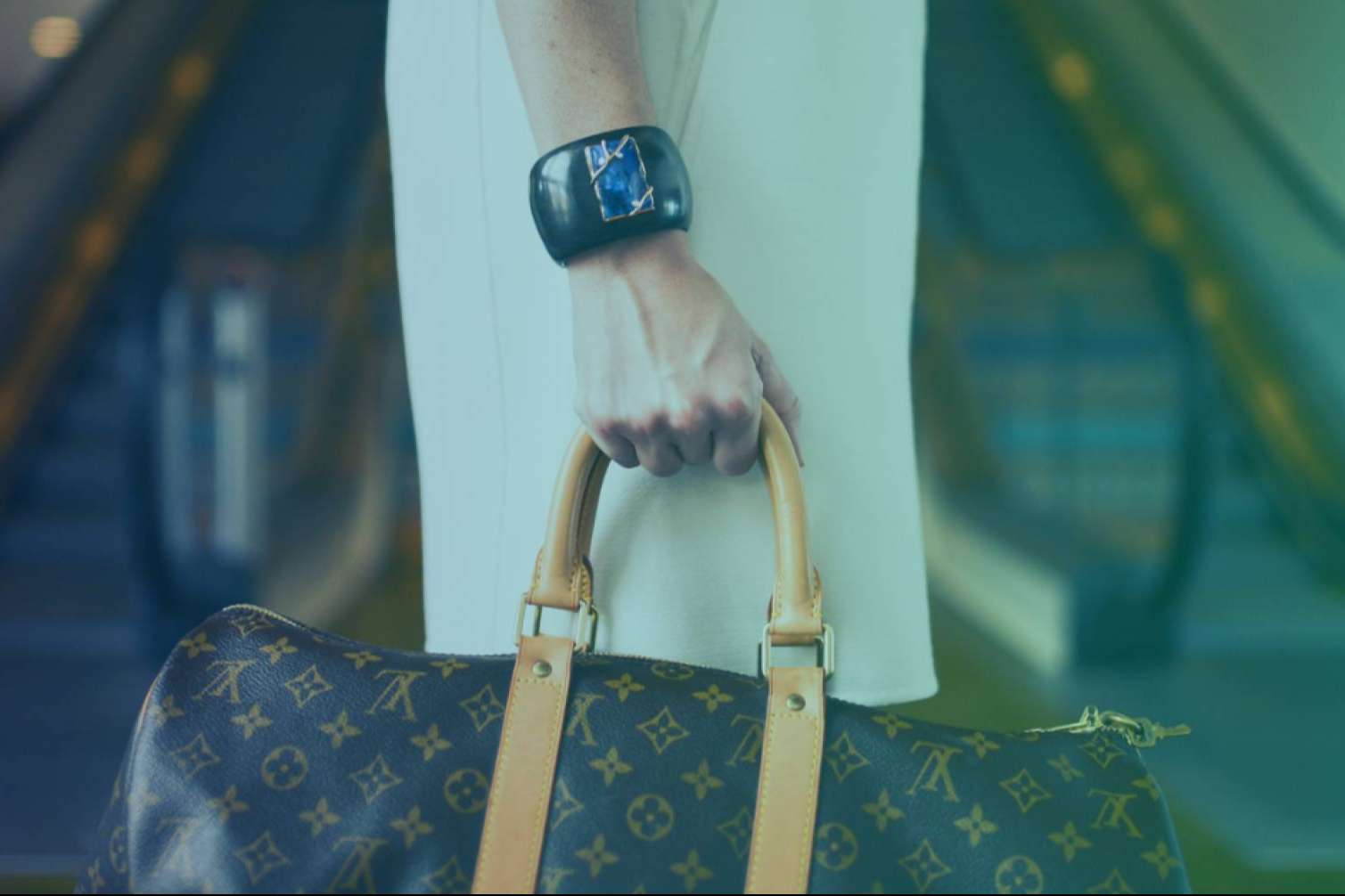 Fichas de producto optimizadas, un factor crucial en las compras de lujo online