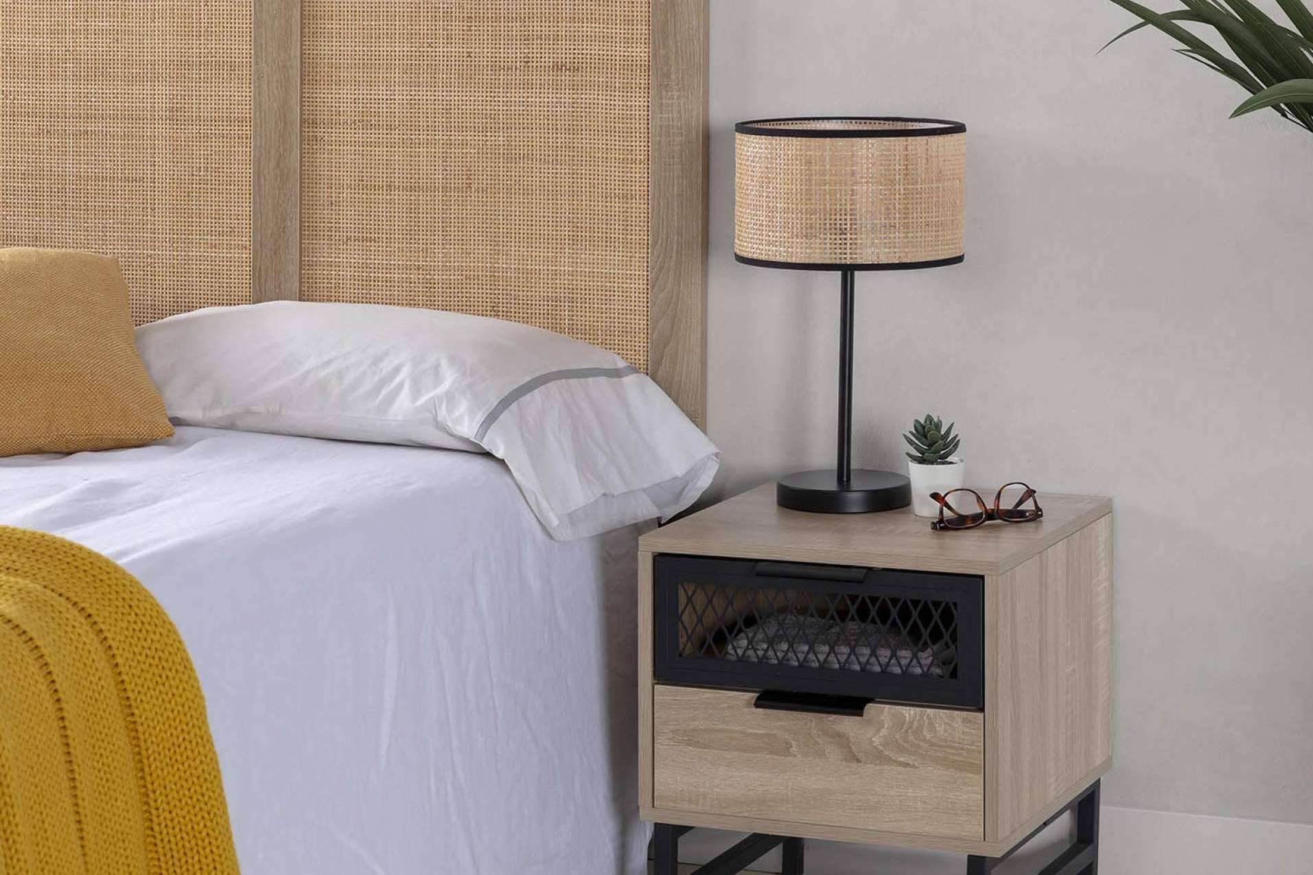 Lámparas de mesa a la moda y a buen precio con Top Mueble