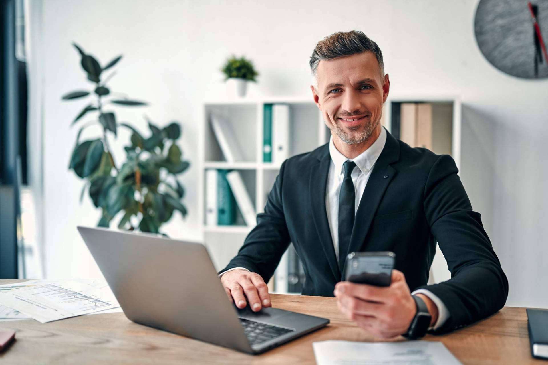 ¿Cómo funciona el administrativo online de Mi Asistente Virtual?