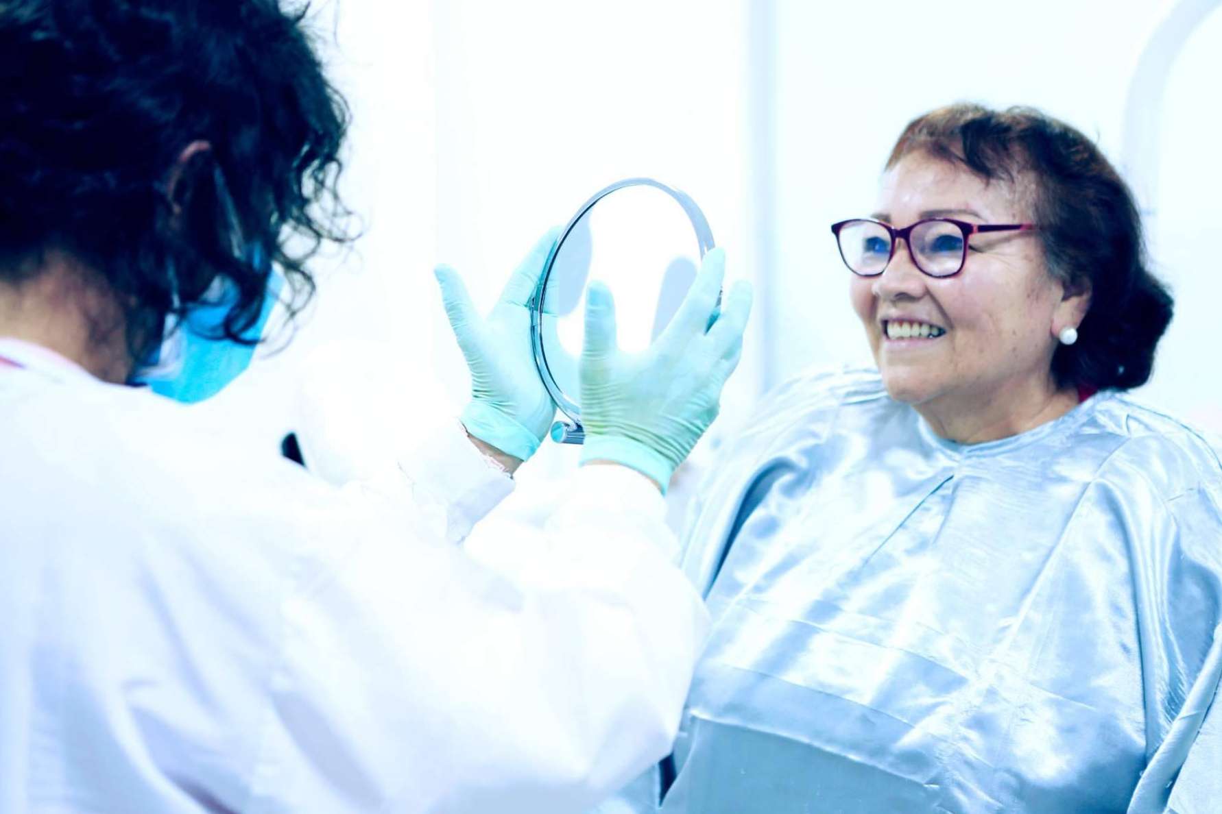Implantes dentales, el tratamiento con mayor demanda en las clínicas dentales de Odontología de Marlon Becerra