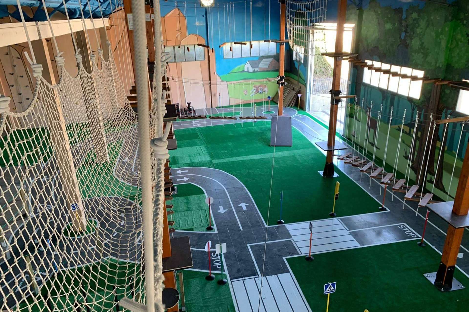 Actividades de aventura para niños y jóvenes, en los campamentos de verano SERED Servicios Educativos