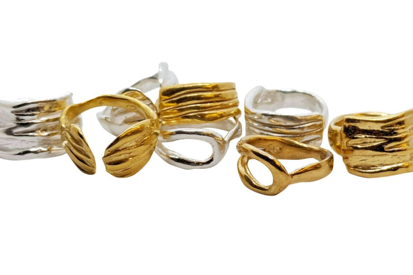 Joyería artesanal original comprometida con la elegancia de ser hecho a mano por Karen Hallam