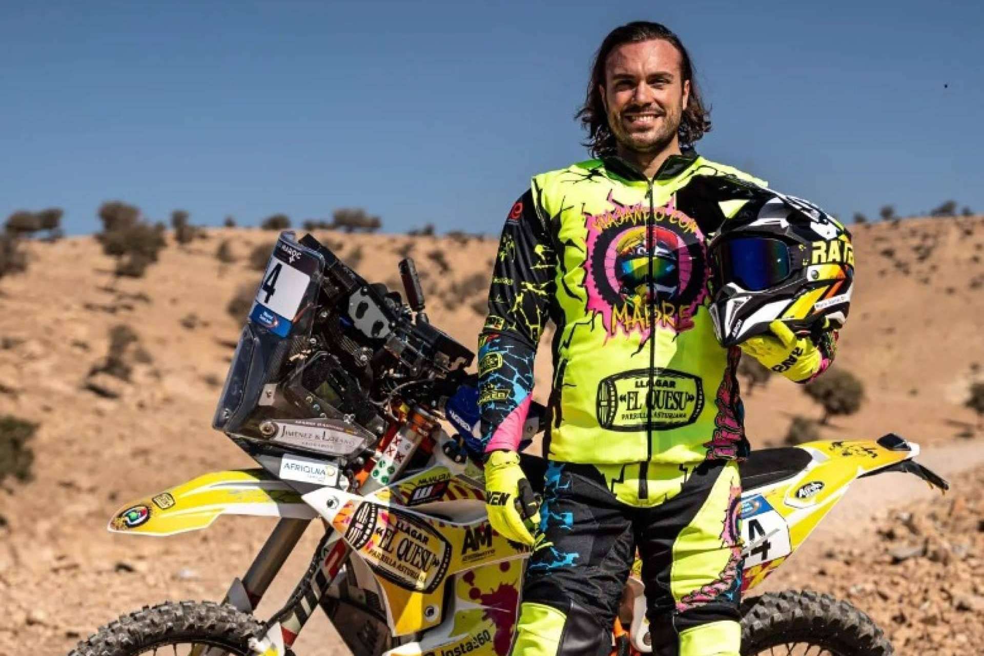 ADHESIVOSEMBARRADOS ofrece prendas únicas para motocross y enduro