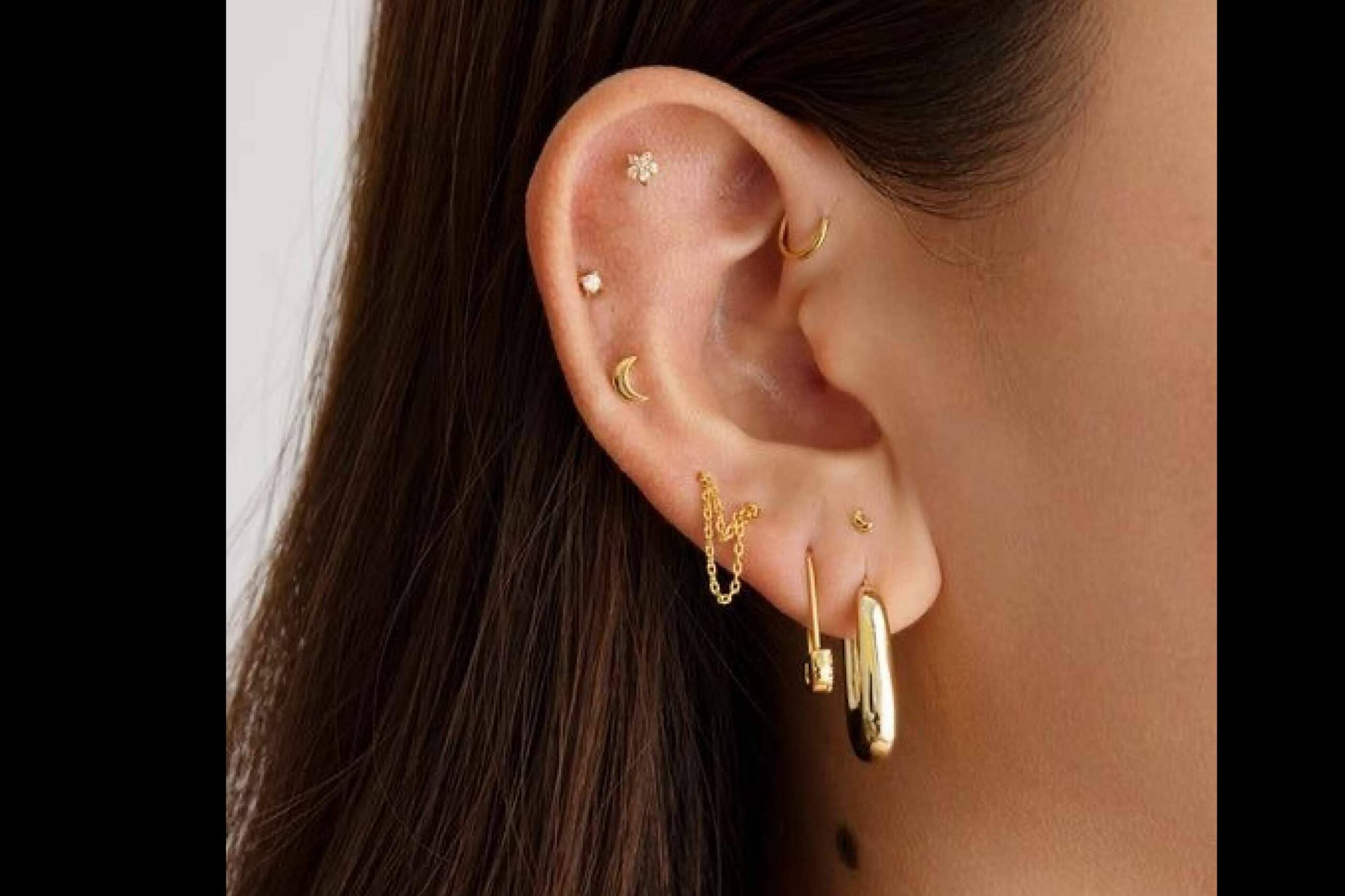 El arte del piercing y el diseño de orejas se fusionan en la propuesta de Ear Petal