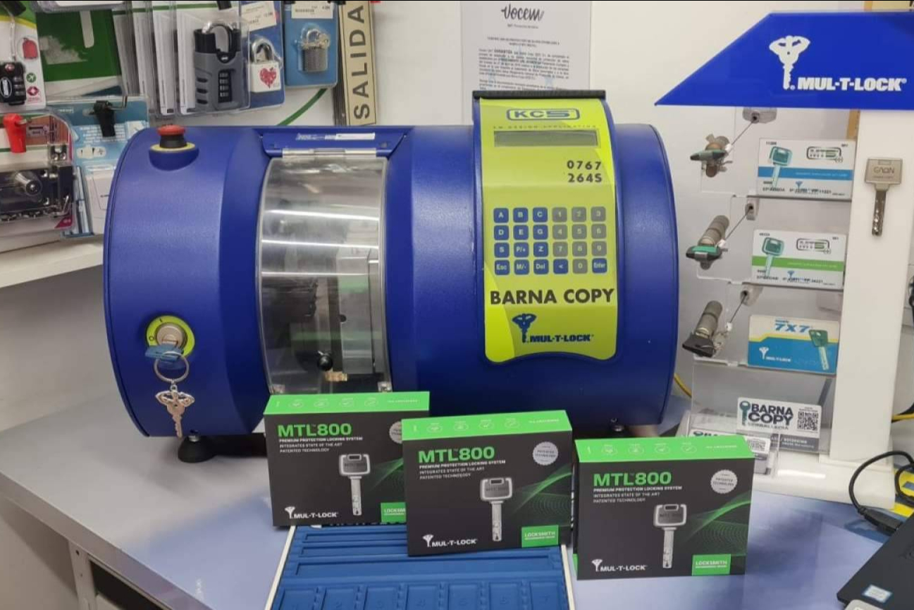 Barnacopy apuesta por Mul-T-Lock en Barcelona; bombines antibumping para máxima protección