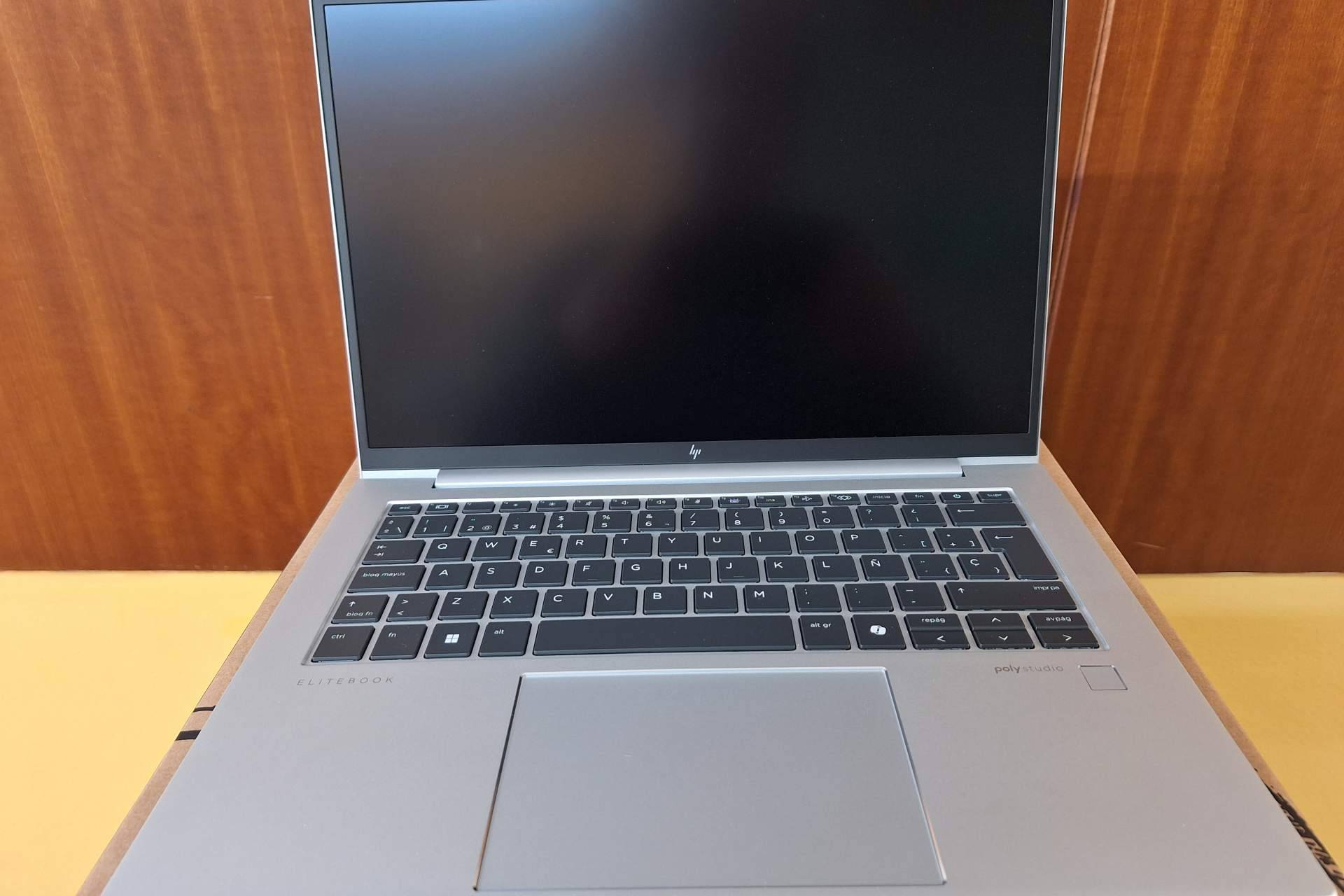 SELECTRONIC, distribuidor autorizado de HP, Dell y Epson con servicio técnico propio