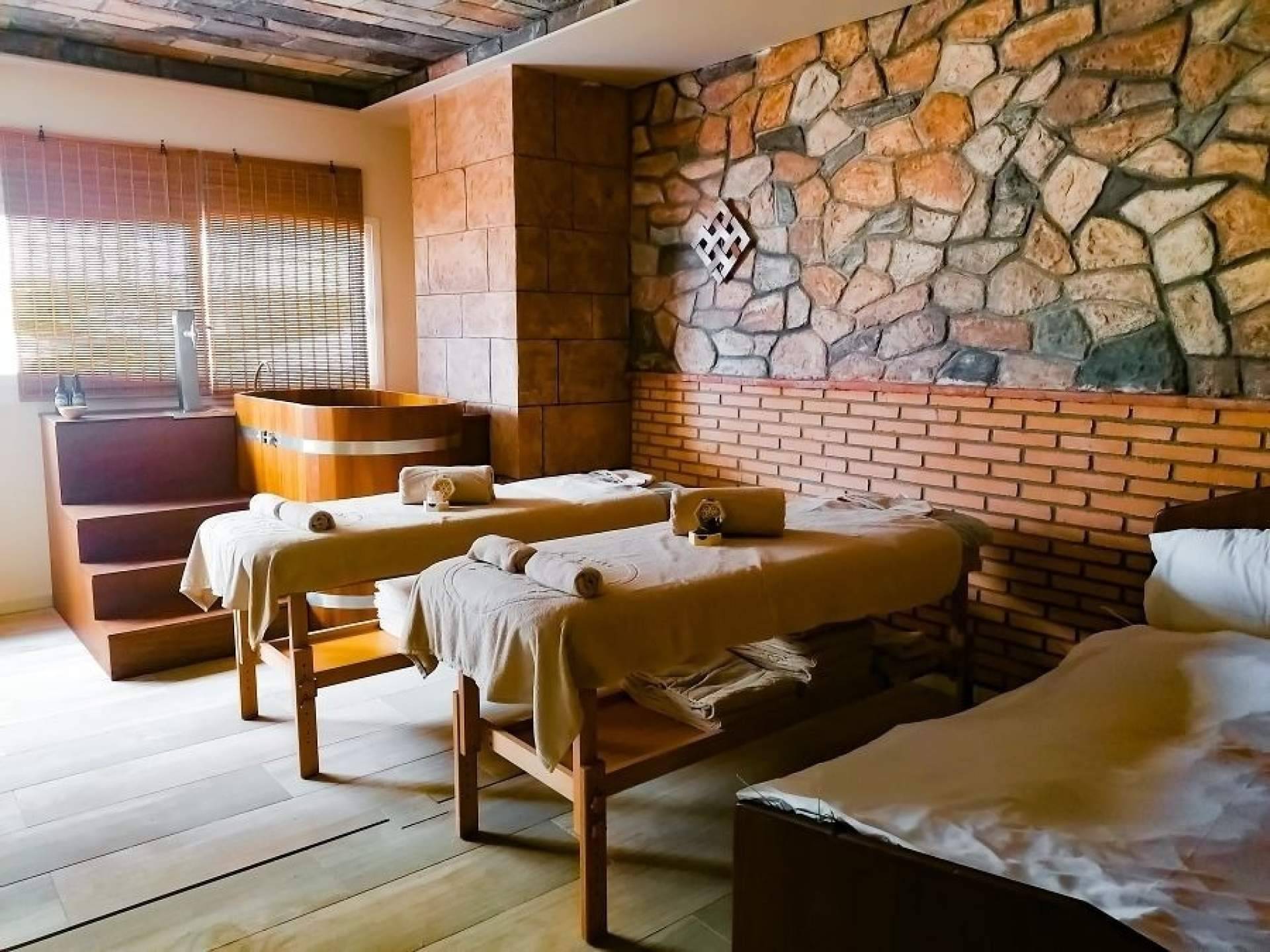 Baño de cerveza, sauna de lúpulo y relax para dos; el regalo más original